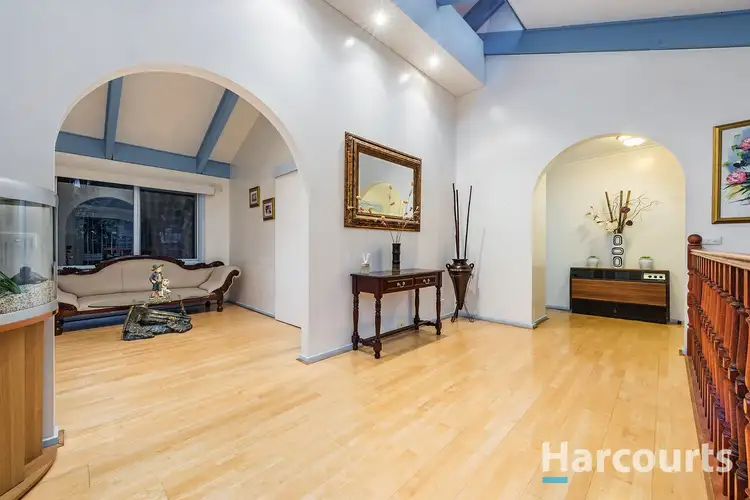 Fourth view of Homely house listing, 10 Locksley Chase, Vermont VIC 3133