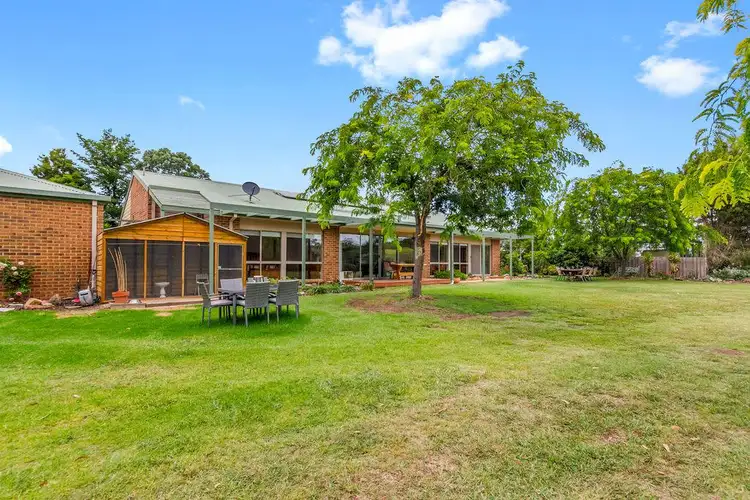 68 Howitt avenue, Bairnsdale VIC 3875