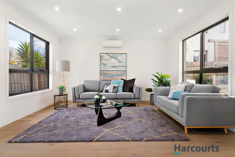 Main view of Homely townhouse listing, 2/22 Surrey Road, Mount Waverley VIC 3149