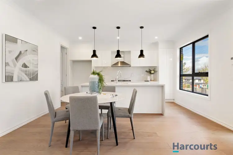 Fourth view of Homely townhouse listing, 2/22 Surrey Road, Mount Waverley VIC 3149