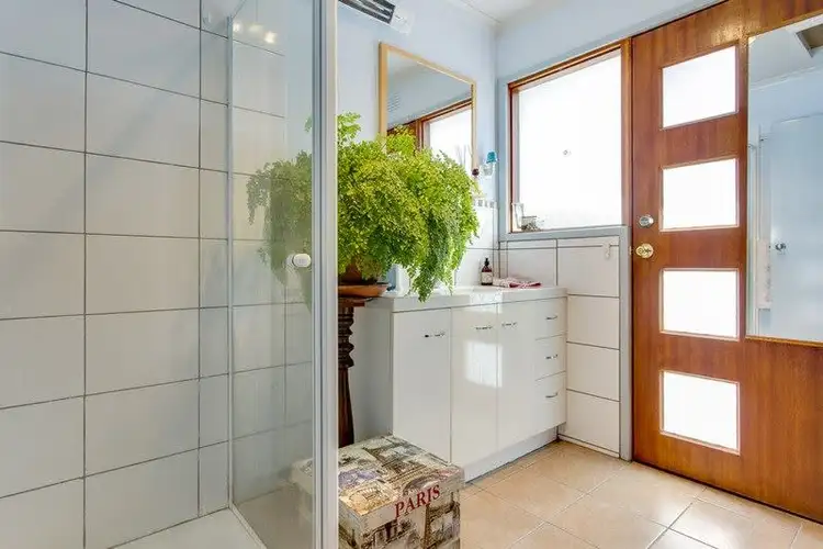 Fifth view of Homely unit listing, 1/5 Wendy Avenue, Mount Eliza VIC 3930