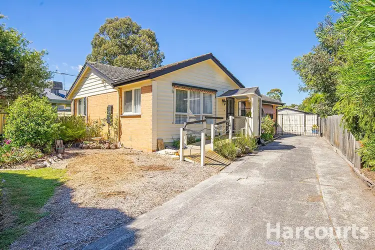 8 Tinarra Court, Kilsyth VIC 3137