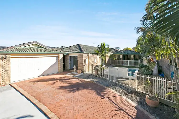 4 Kenny Court