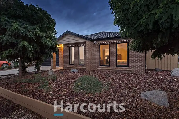 17 Devine Drive, Pakenham VIC 3810