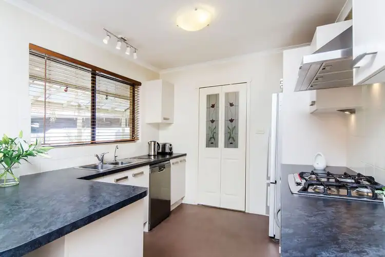 Fifth view of Homely house listing, 10 Yates Crescent, Morphett Vale SA 5162