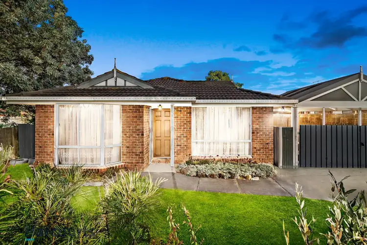 29 Dunbarton Drive, Pakenham VIC 3810