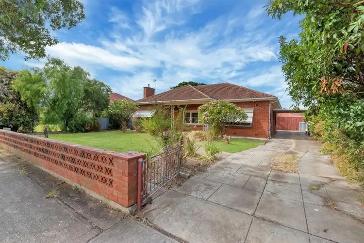6 Walkom Avenue, Woodville South SA 5011