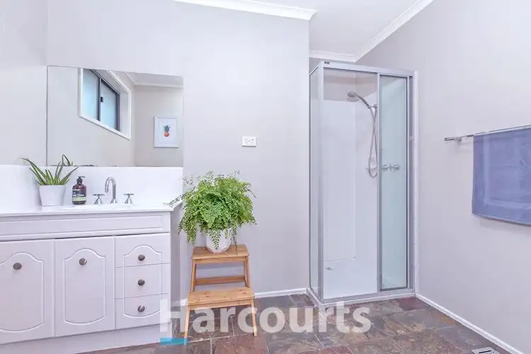 Sixth view of Homely house listing, 4 Inverness Close, Pakenham VIC 3810