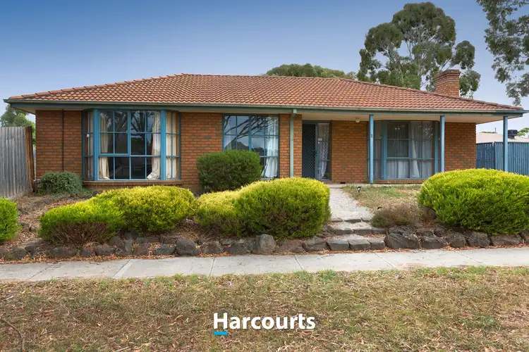 1 Nullica Court, Berwick VIC 3806