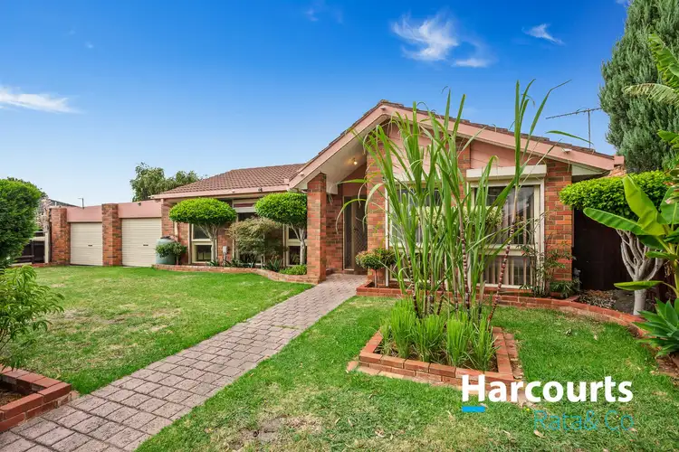 52 Golf Links Drive, Mill Park VIC 3082