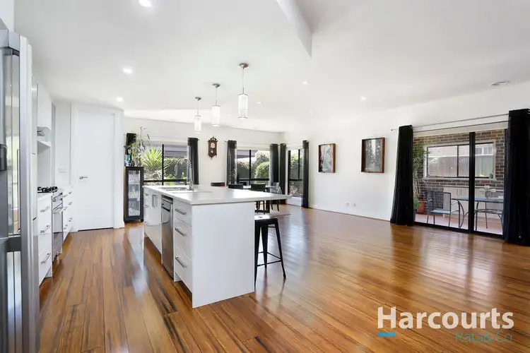 Fifth view of Homely house listing, 10 Jondarvan Drive, Mernda VIC 3754