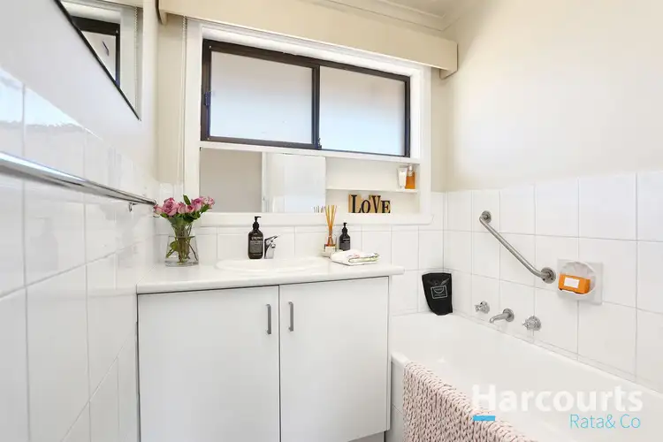 Seventh view of Homely house listing, 7 Willard Court, Lalor VIC 3075