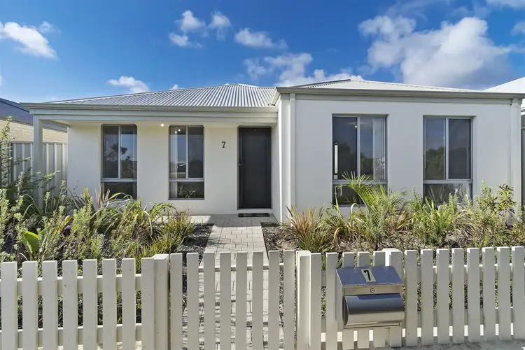 7 Bullich Lane, Yanchep WA 6035
