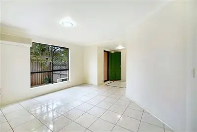Sixth view of Homely semi-detached listing, 26/156 Greenacre Drive, Arundel QLD