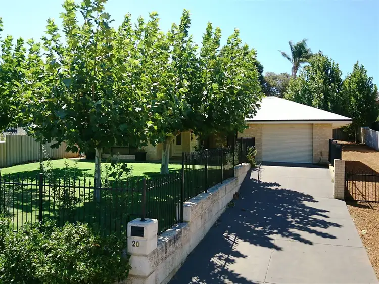 20 Fraser Street, Gingin WA 6503