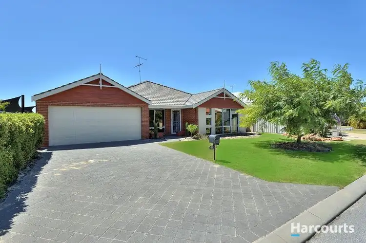 22 Ferncliffe Parkway, Meadow Springs WA 6210