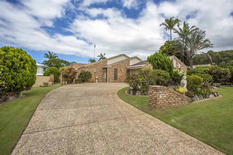 6 Woodlands Crescent, Buderim QLD 4556