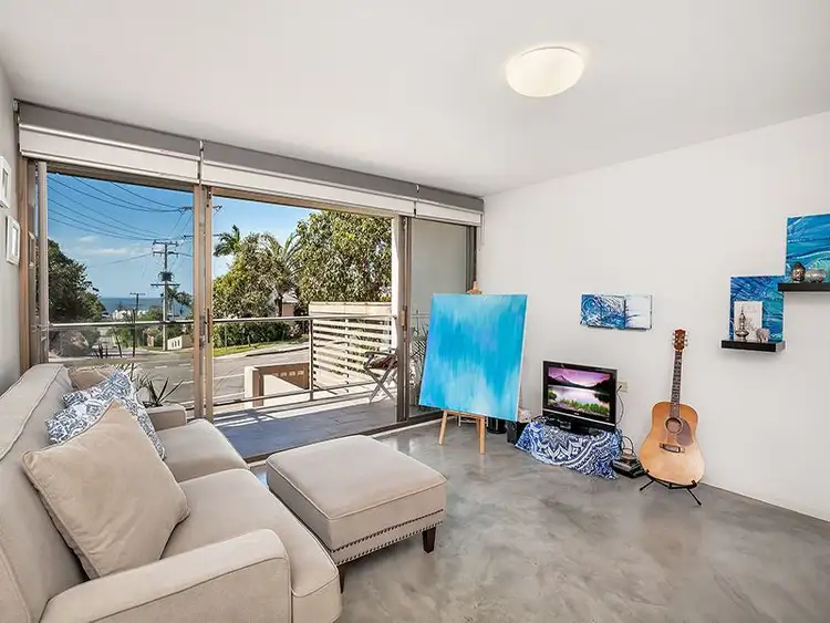 2/79 Buderim Avenue, Mooloolaba QLD 4557