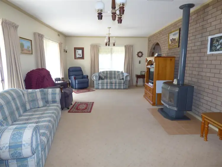 Second view of Homely house listing, 6 Murray Street, Horsham VIC 3400