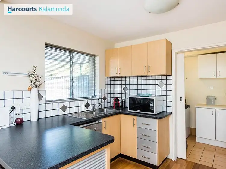 Fifth view of Homely house listing, 8 Sutherland Close South, Guildford WA 6055