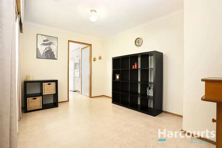 Fifth view of Homely house listing, 2 Kenthurst Court, Mill Park VIC 3082