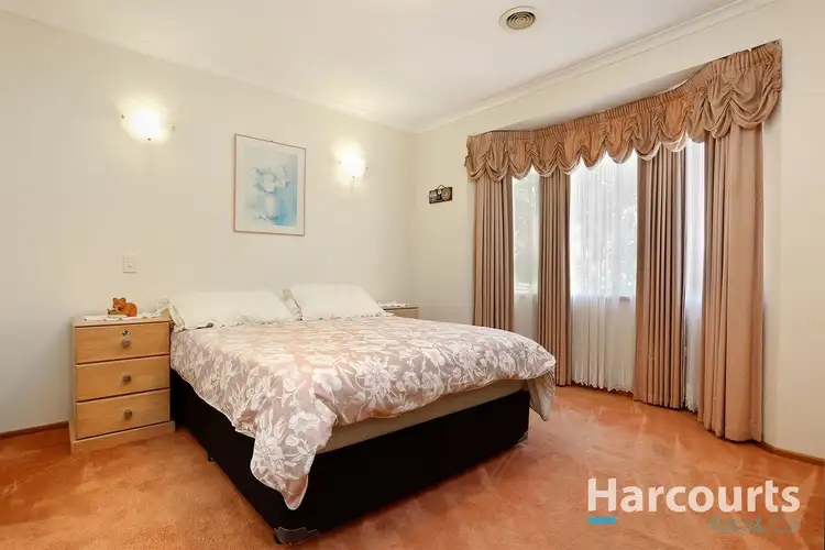 Sixth view of Homely house listing, 2 Kenthurst Court, Mill Park VIC 3082