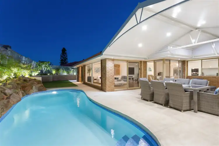 25 Hatherley Parade, Winthrop WA 6150