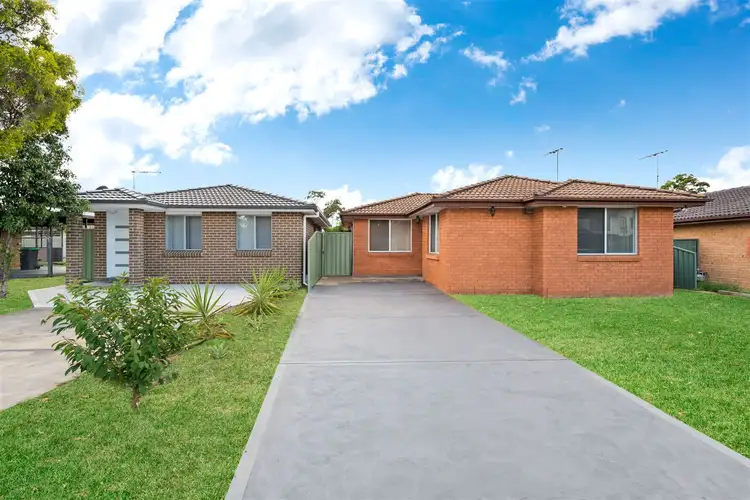 32 & 32A Rotorua Road, St Clair NSW 2759