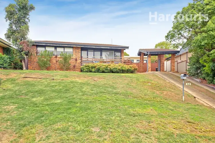 32 Elgata Crescent, Bradbury NSW 2560