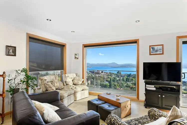 477 Churchill Avenue, Sandy Bay TAS 7005