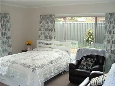 Third view of Homely house listing, 8 Botanic Court, Hamilton VIC 3300
