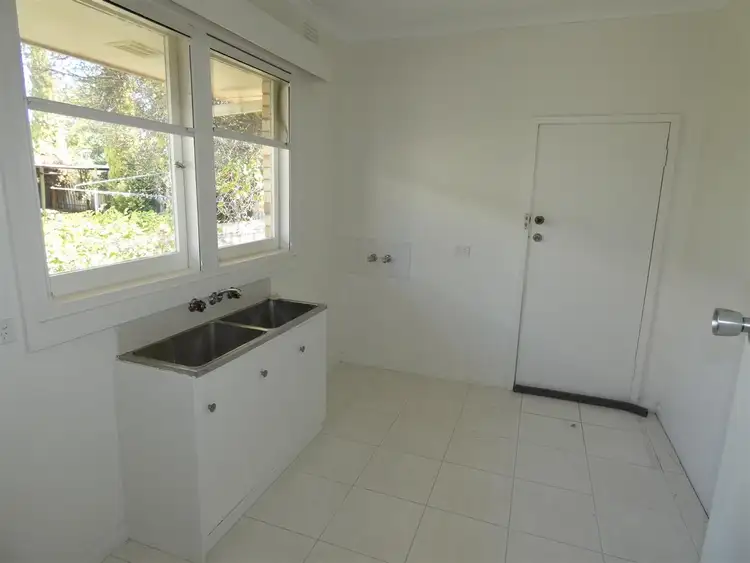 Fifth view of Homely house listing, 4 Tucker Street, Horsham VIC 3400