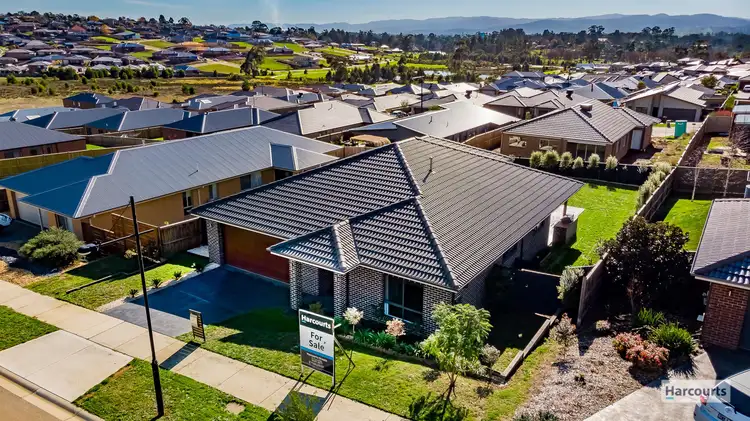 8 Empire Avenue, Drouin VIC 3818