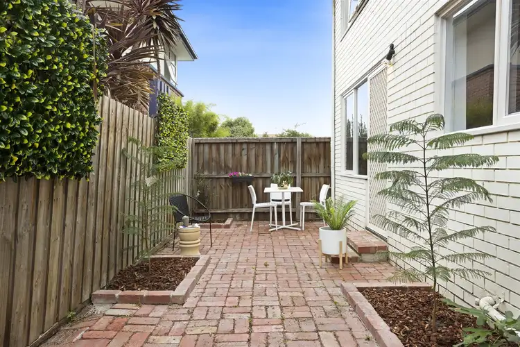 Second view of Homely apartment listing, 4/35 Grange Road, Fairfield VIC 3078