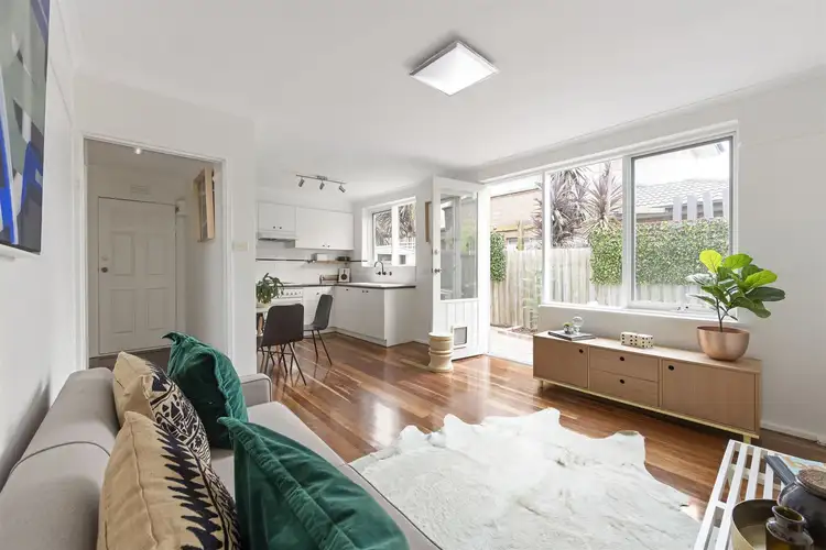 Third view of Homely apartment listing, 4/35 Grange Road, Fairfield VIC 3078