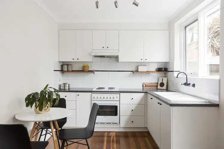 Fourth view of Homely apartment listing, 4/35 Grange Road, Fairfield VIC 3078