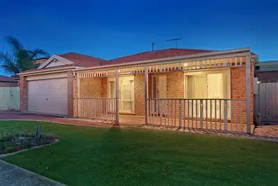 325 Hogans Rd, Tarneit VIC 3029