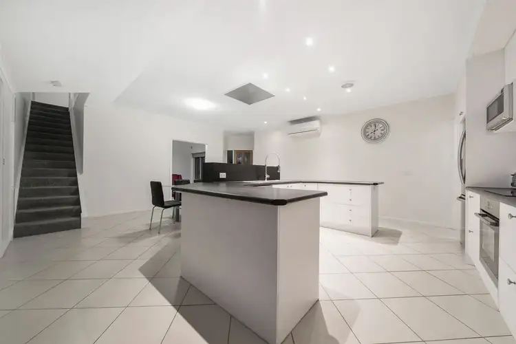 Fifth view of Homely house listing, 6 Earnshaw Drive, Carrum Downs VIC 3201
