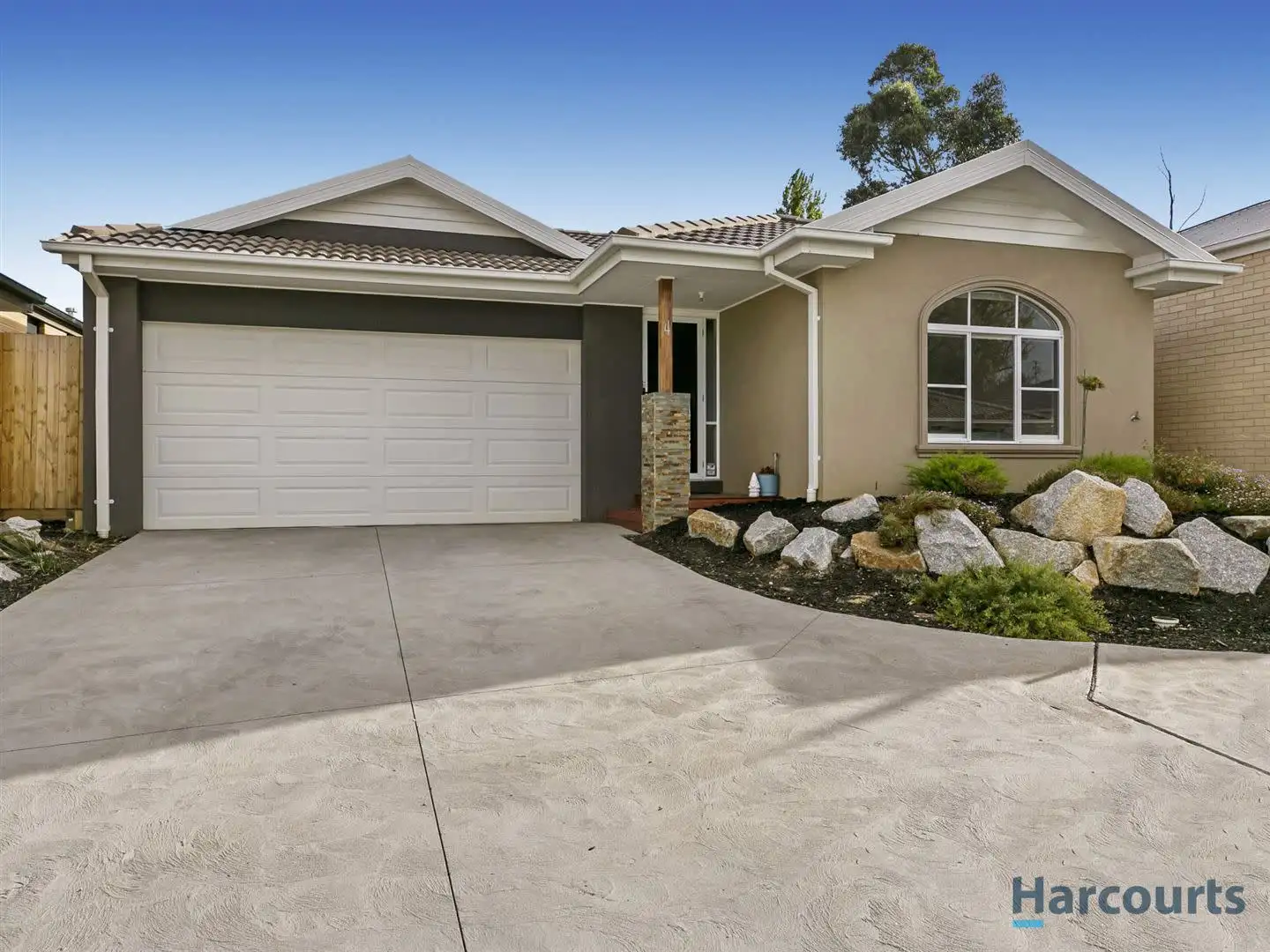 Main view of Homely townhouse listing, 4 Premier Lane, Garfield VIC 3814