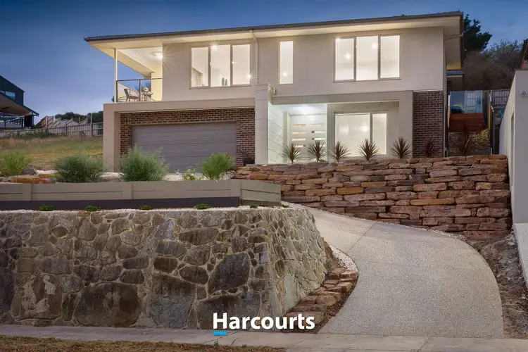 37 Wintersun Road, Berwick VIC 3806