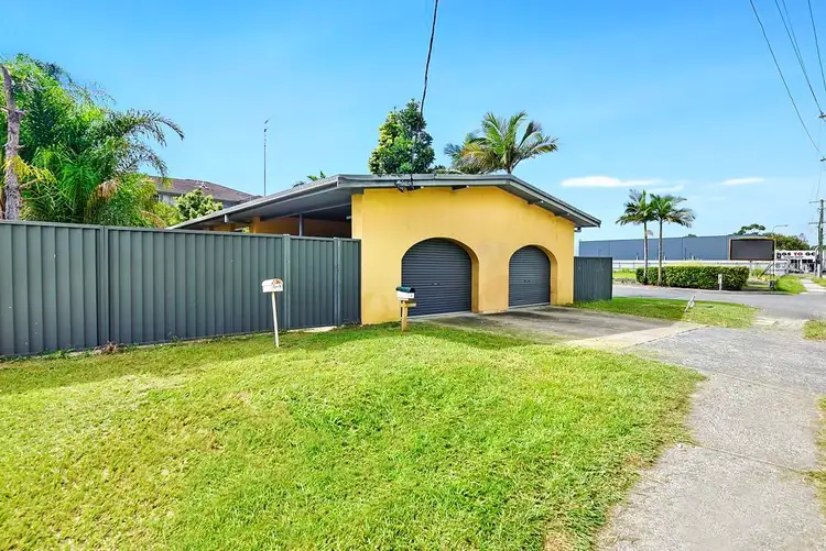 Second view of Homely semi-detached listing, 9 Hollywell Road, Biggera Waters QLD 4216