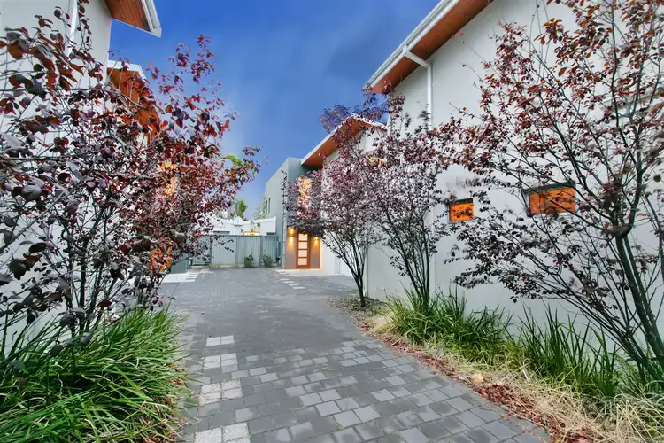 15B Wellington Parade, Yokine WA 6060