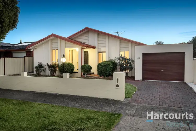 49 Moorhead Drive, Mill Park VIC 3082