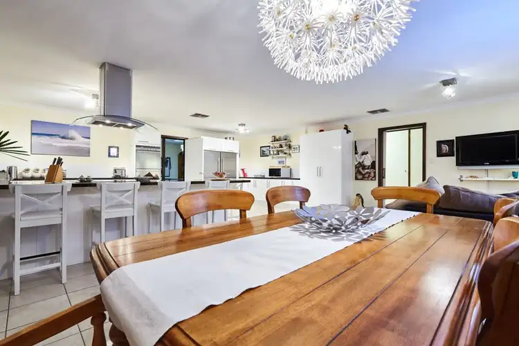 Sixth view of Homely house listing, 1 Tangney Court, Kardinya WA 6163