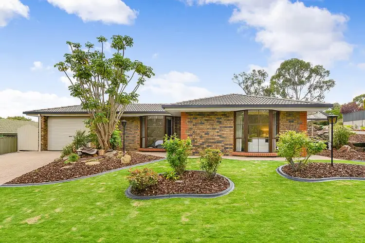 7 Lexcen Grove, Happy Valley SA 5159