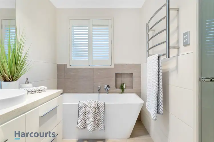 Fifth view of Homely house listing, 18 Donbirn Way, Vermont South VIC 3133