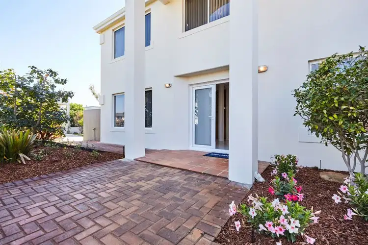 Second view of Homely house listing, 33 Riley Road, Kardinya WA 6163