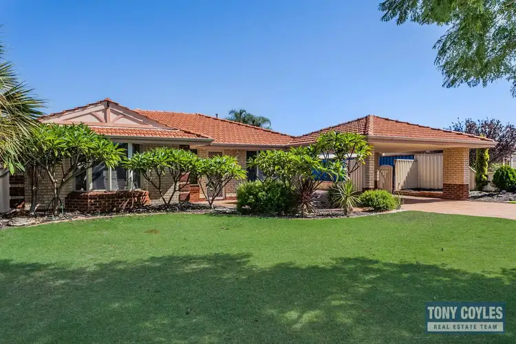4 St Claire Gardens, Atwell WA 6164