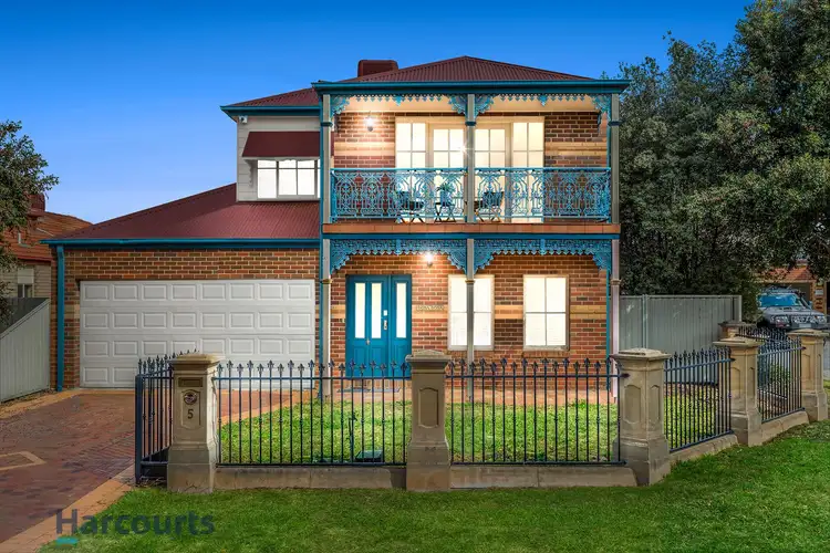 5 Cathedral Close, Pakenham VIC 3810