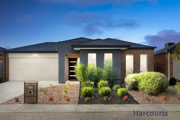 11 Silverbay Avenue, Point Cook VIC 3030